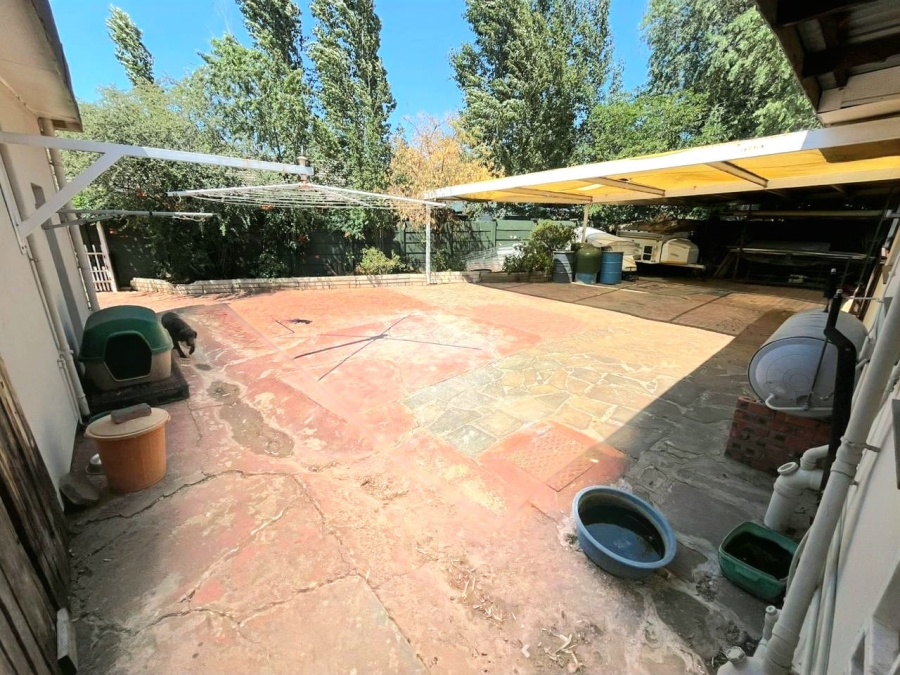 5 Bedroom Property for Sale in Fichardt Park Free State